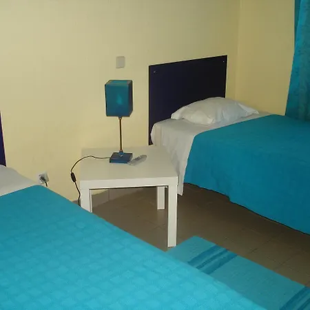 Hi - De Juventude Hostel *